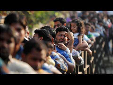 VIDEO : Fans Bid Farewell To Bollywood's Sridevi