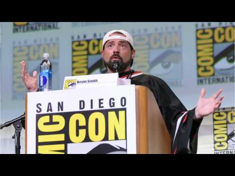 VIDEO : Kevin Smith Recovering After Massive Heart Attack