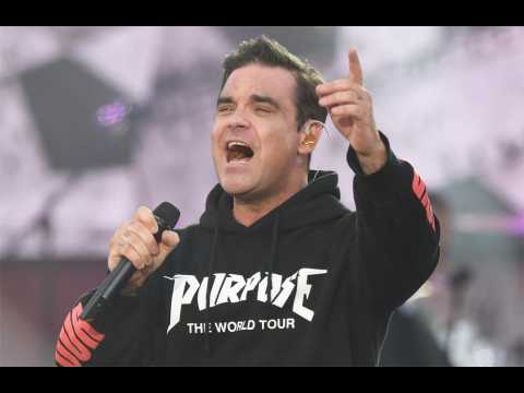 VIDEO : Robbie Williams' 'powerful' UFO sighting