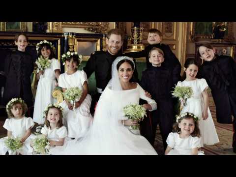 VIDEO : Royal Wedding Photographer Bribed Kids With Candy For Perfect Shot