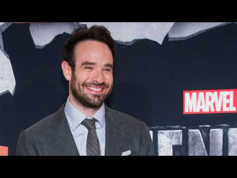 VIDEO : Charlie Cox Gives Opinion On Ben Affleck's Performance As Daredevil