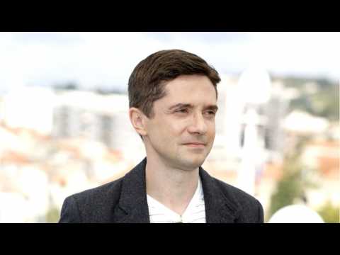 VIDEO : Topher Grace: I Would Do A 'That '70s Show' Reboot