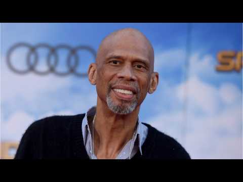 VIDEO : Kareem Abdul-Jabbar Pens Memo to Roseanne Barr