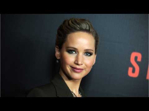 VIDEO : Jennifer Lawrence Reunites With Ex Darren Aronofsky