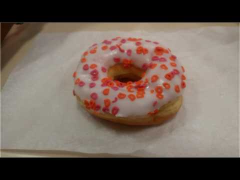VIDEO : Dunkin' Donuts Celebrate National Donut Day!