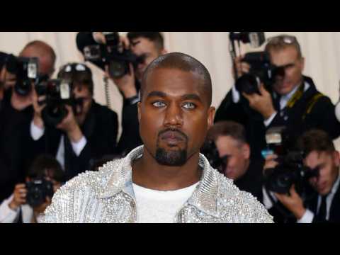 VIDEO : Kanye West Debuts New Album In Wyoming
