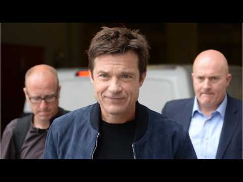 VIDEO : Jason Bateman Apologizes To Jessica Walter After New York Times Interview