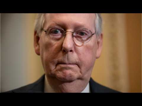 VIDEO : Mitch McConnell Mocks With 