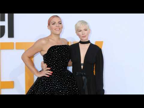 VIDEO : Michelle Williams Sends BFF Busy Philipps Hilarious Gift