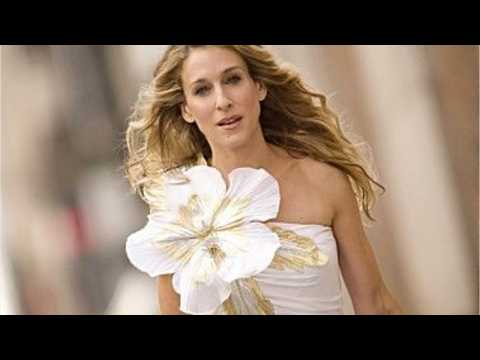 VIDEO : How Much Would It Cost To Dress Like Carrie Bradshaw In 'Sex And The City'?