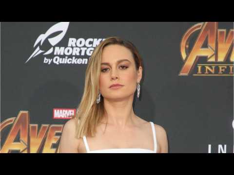 VIDEO : What Costume Will Captain Marvel Wear In The Movie?