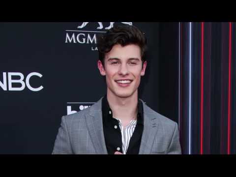 VIDEO : Shawn Mendes urges men to speak out about mental health