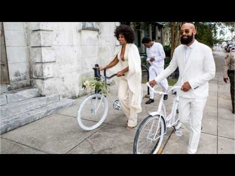 VIDEO : Bride Channels Solange Knowles's Daring Look For Wedding