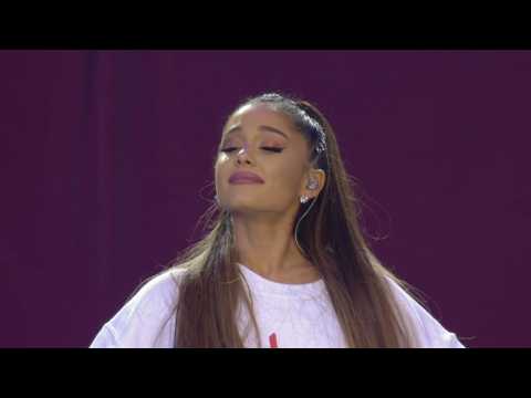 VIDEO : Ariana Grande Named Honorary Manchester Citizen