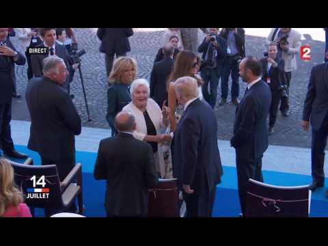 VIDEO : Ce moment improbable où Line Renaud a serré la main de Donald Trump