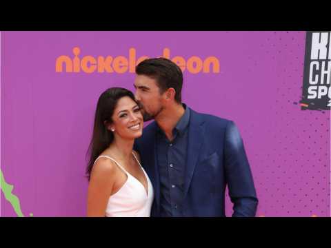 VIDEO : Michael Phelps and Nicole Johnson On Their Romance: