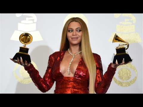 VIDEO : The Introduction of Beyonc's Sir Carter and Rumi