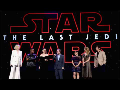 VIDEO : ?Star Wars: The Last Jedi? Posters Are Creepy