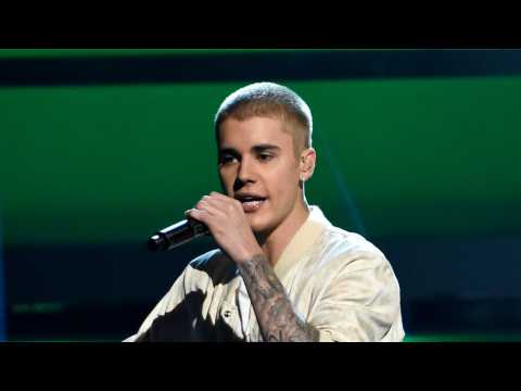 VIDEO : Justin Bieber Cancels Remaining Stops on World Concert Tour