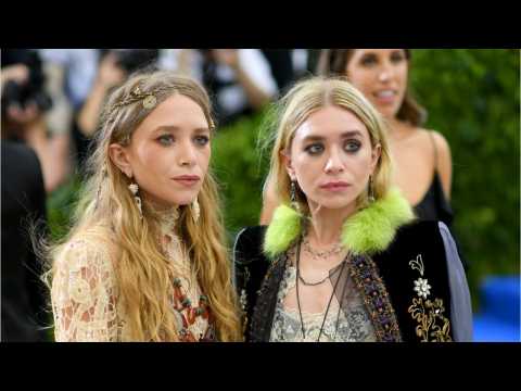 VIDEO : Mary-Kate and Ashley Olsen Wore Unique Bridesmaids Dresses to a Friend's Wedding
