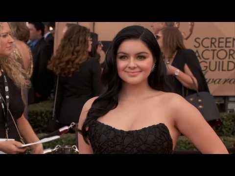 VIDEO : Ariel Winter shows off new body art on Snapchat