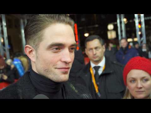 VIDEO : Robert Pattinson kicked out of school for selling adult magazines