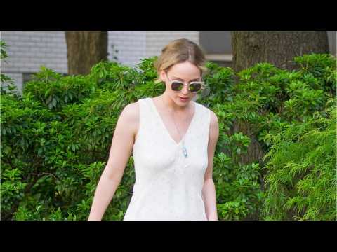 VIDEO : What Did Olivia Wilde Send Jennifer Lawrence?