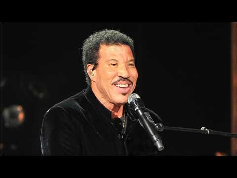 VIDEO : 'American Idol' Judges May Include Lionel Richie, Luke Bryan