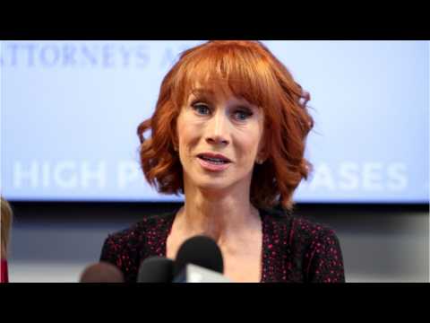 VIDEO : Kathy Griffin Shaves Head To Support Sister Fighting Cancer