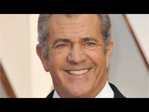 VIDEO : Mel Gibson Sues Production Company