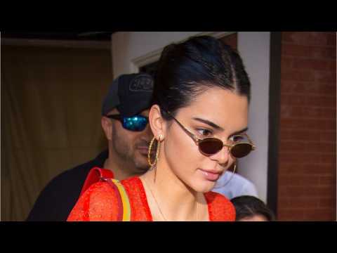 VIDEO : Kendall Jenner Goes Braless in a Red Blouse