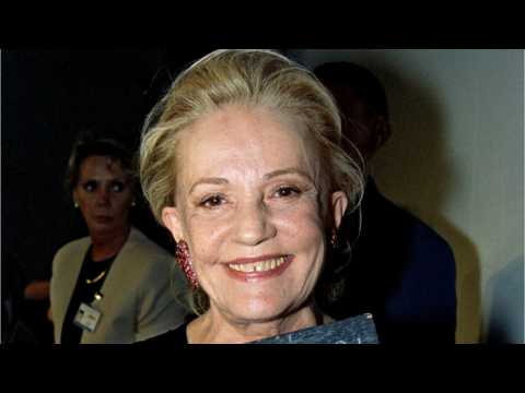 VIDEO : Jeanne Moreau, French Film Icon, Dies at 89