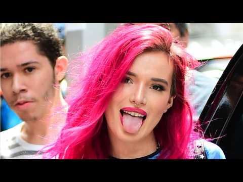VIDEO : Bella Thorne Shows Off New Wig On Snapchat