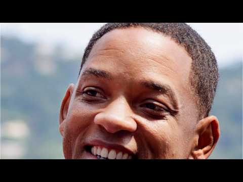 VIDEO : Will Smith Has The 'Ears' To Play Obama