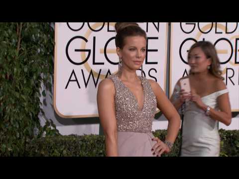 VIDEO : Kate Beckinsale 'calls it quits with younger boyfriend'