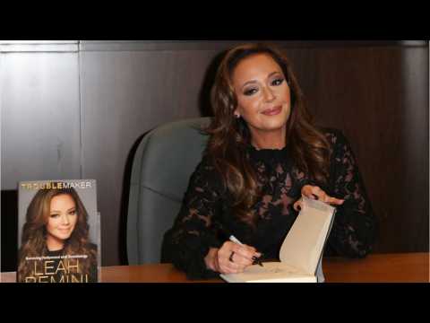 VIDEO : Leah Remini Claims Elisabeth Moss 'Isn't Allowed' To Speak To Her