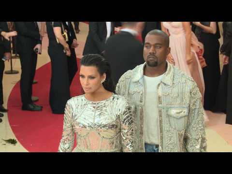 VIDEO : Kanye West spiralling again amid money woes with Kim Kardashian