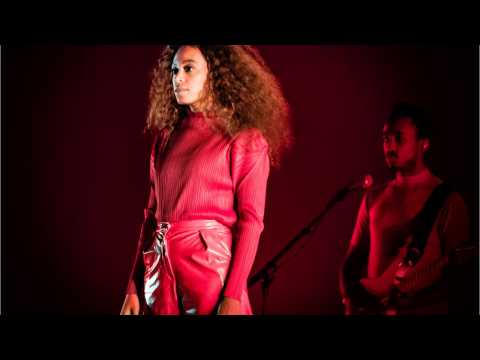 VIDEO : Solange Post Photo Of Her With Hives