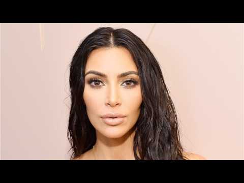 VIDEO : Kim Kardashian Talks Childhood Makeup Memories