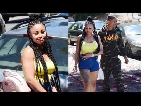 VIDEO : Blac Chyna Steps Out With Rumored Boyfriend Mechie