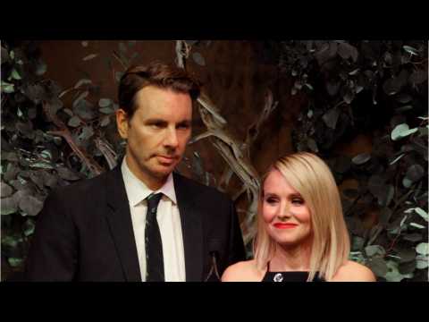 VIDEO : Kristen Bell and Dax Shepard Broke Up....Before They Got Married