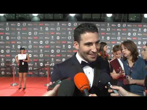 VIDEO : Miguel ngel Silvestre ya es uno ms de 'Narcos'