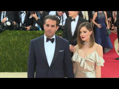 VIDEO : Rose Byrne pregnant with second child