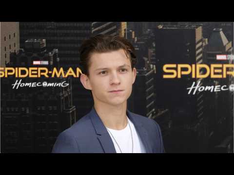 VIDEO : Kirsten Dunst's Spider-Man Criticism Doesn't Bother Tom Holland