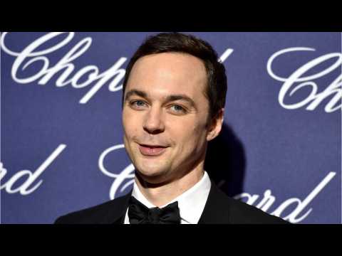VIDEO : Jim Parsons Gives Advice To Young Sheldon