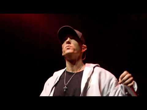 VIDEO : Eminem to Produce Battle Rap Movie