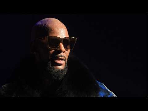 VIDEO : Is R. Kelly Holding Women Against Their Will?