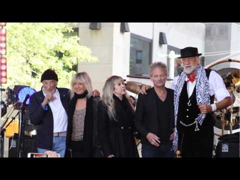 VIDEO : Fleetwood Mac Announced As MusiCares Person of the Year
