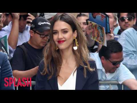 VIDEO : Jessica Alba Announces She's Pregnant With Third Baby