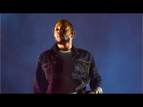 VIDEO : Kendrick Lamar Is Performing At MTV Awards